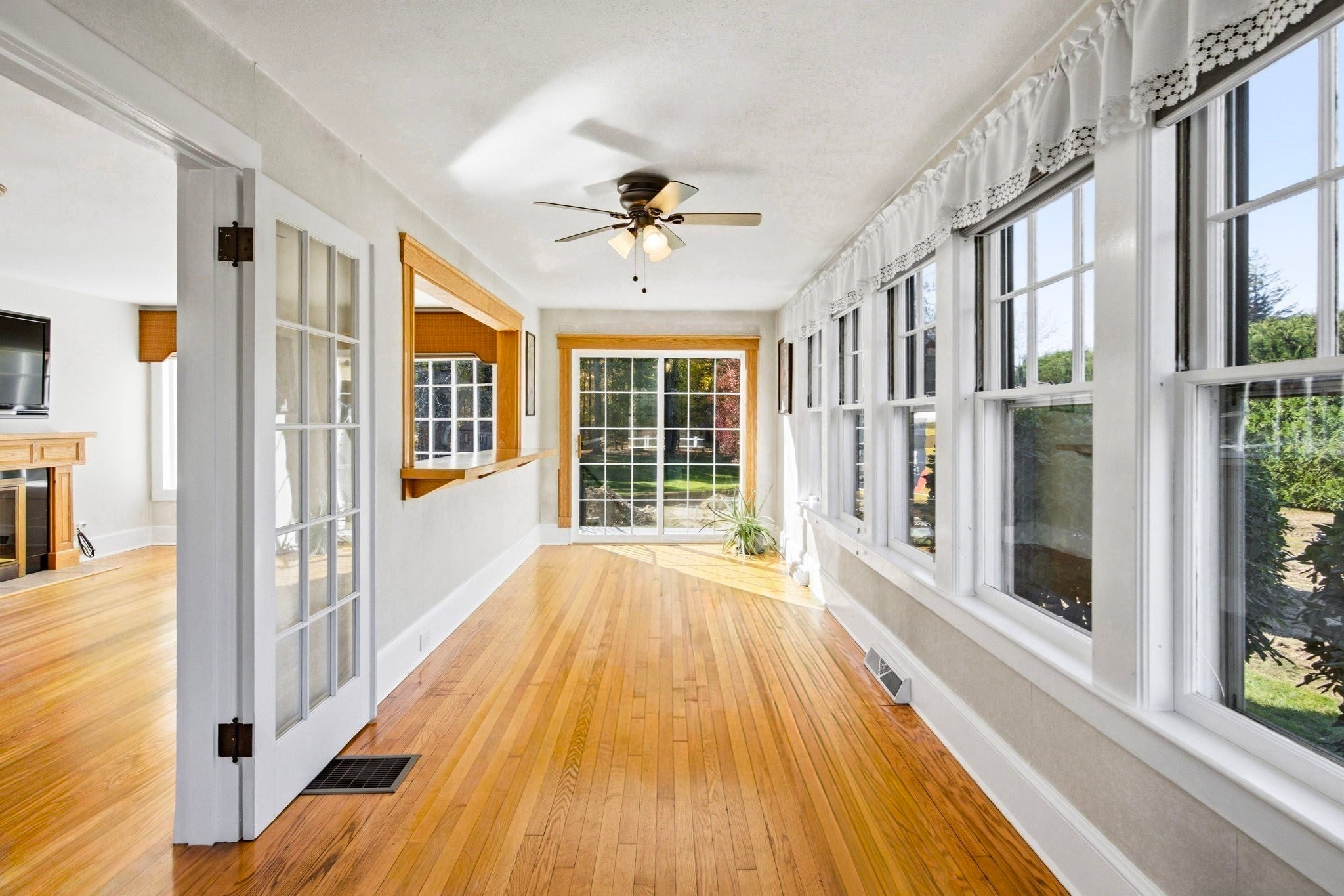 32 East St, Southampton, MA Photo #14