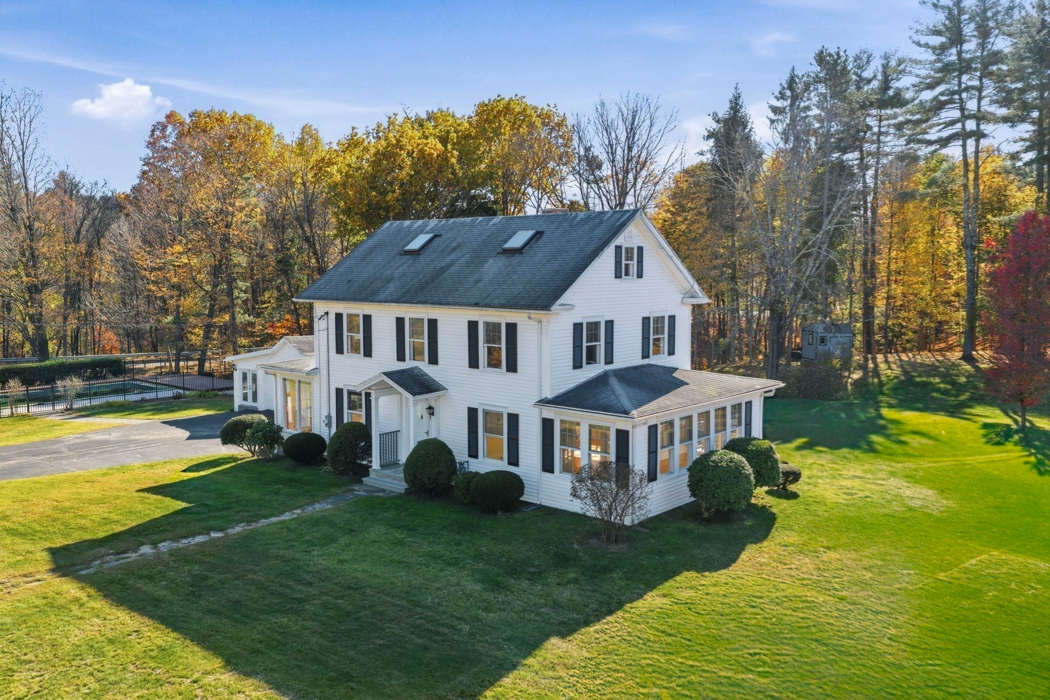 Photo of 32 East St, Southampton, MA
