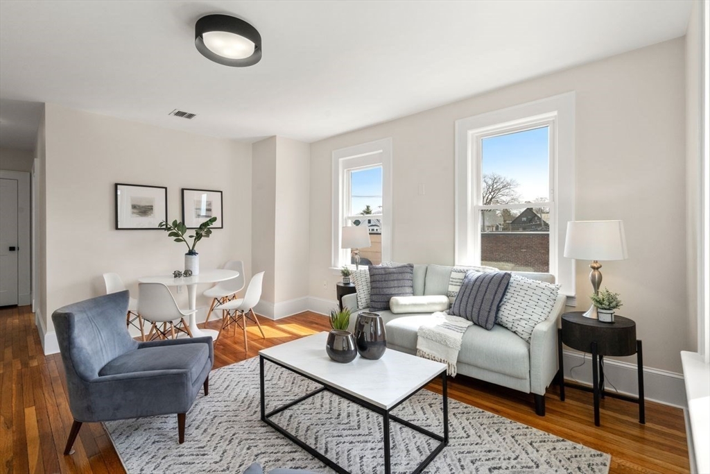 202 Elm St. North