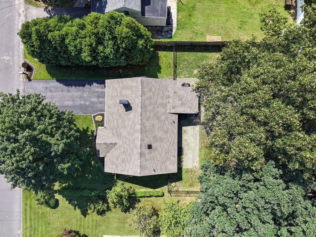 114 Fenway Dr, Springfield, MA, 114 Fenway Dr, Springfield, MA Photo #3