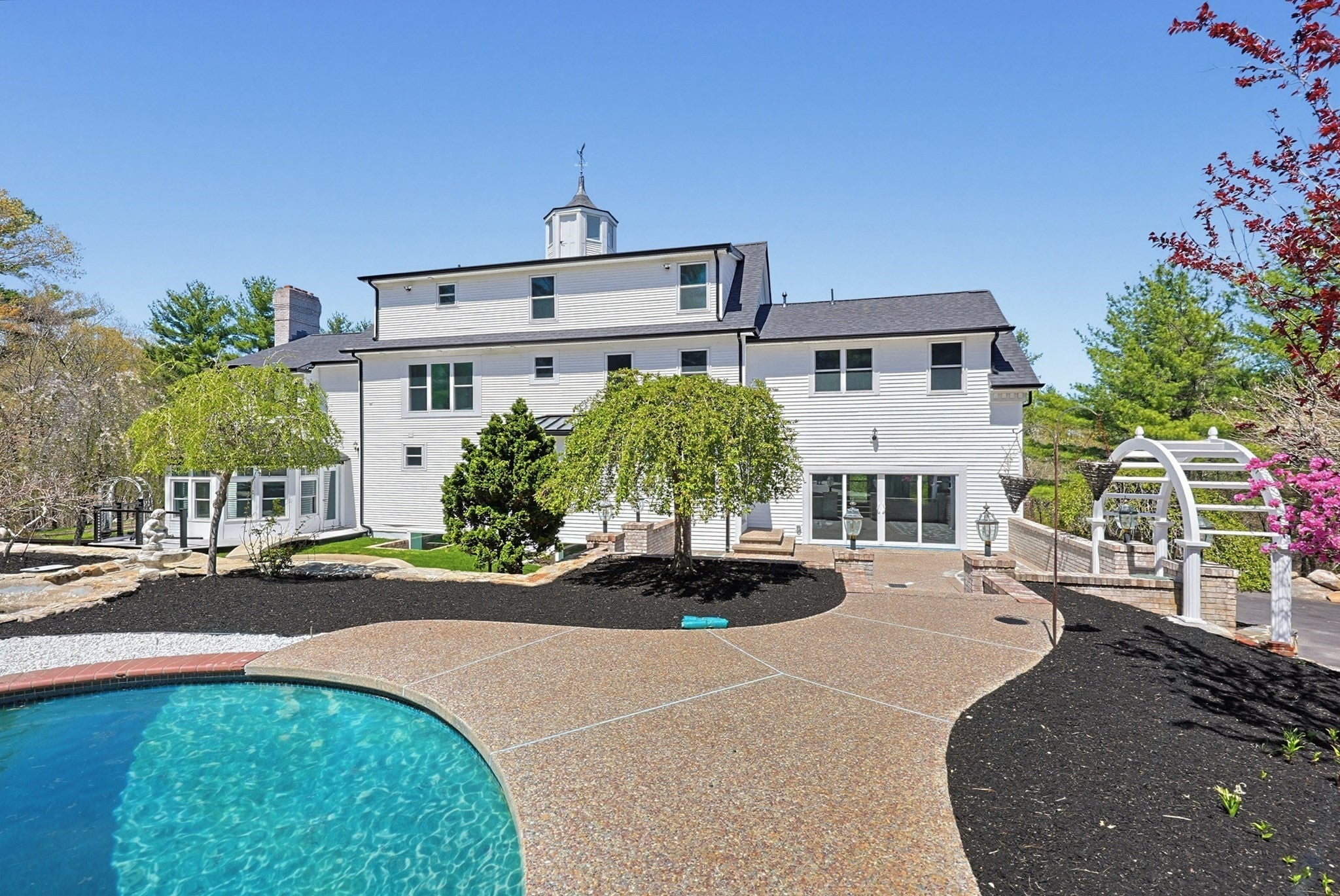 175 Pleasant St