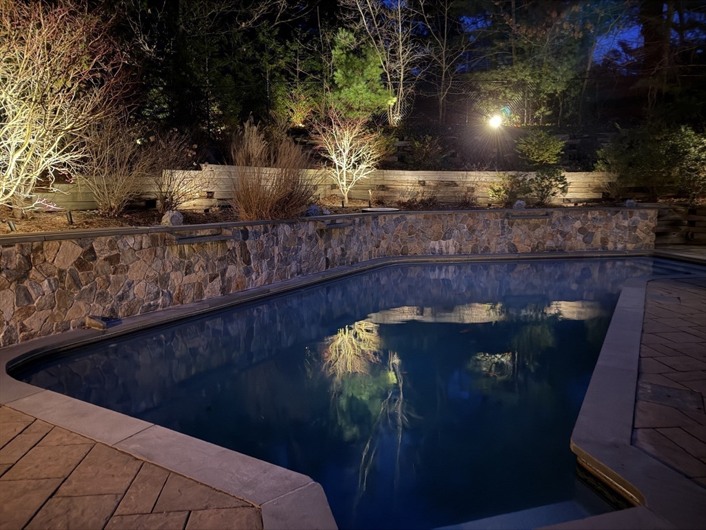 66 Simmons Dr
