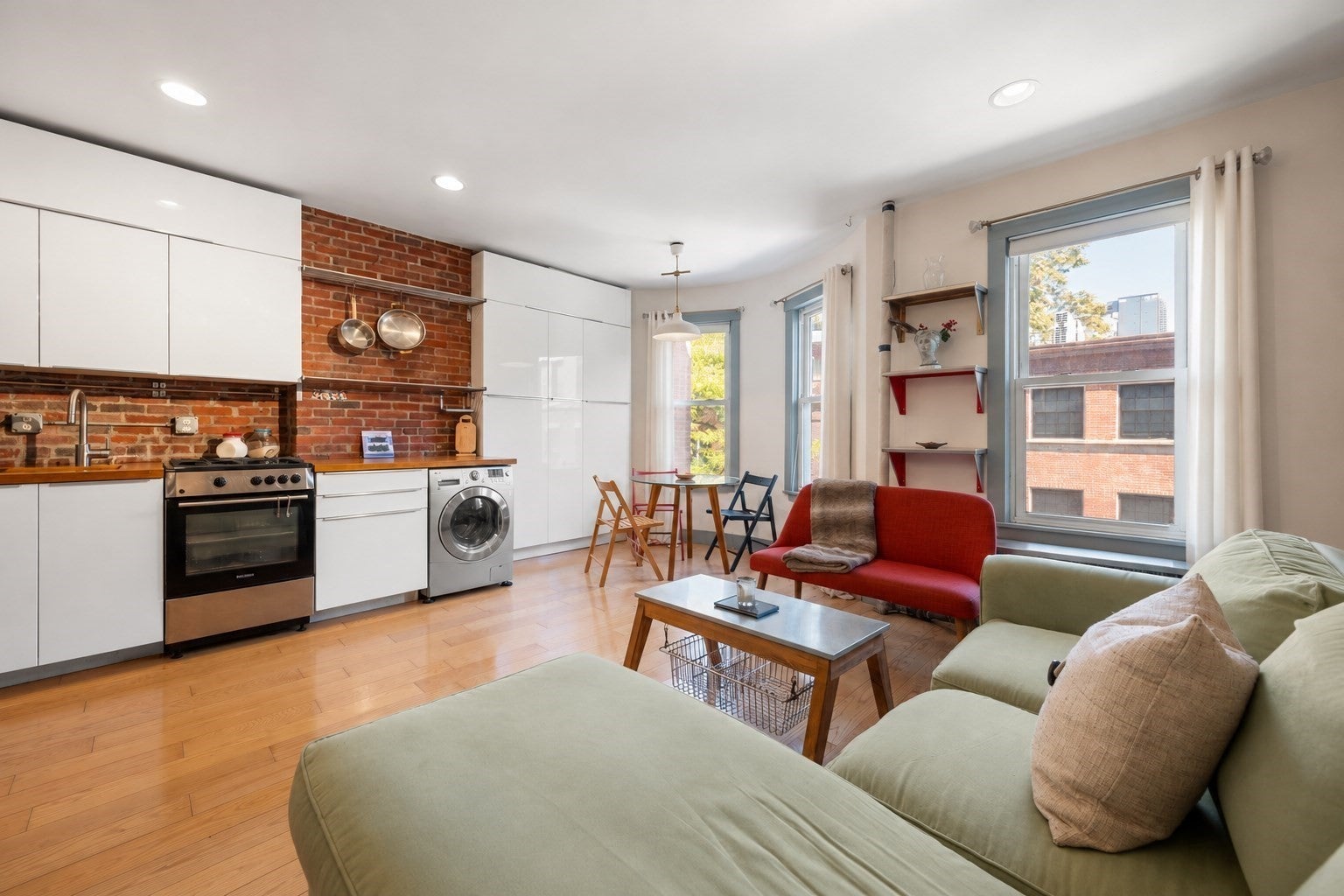 77 Tyler Street 3