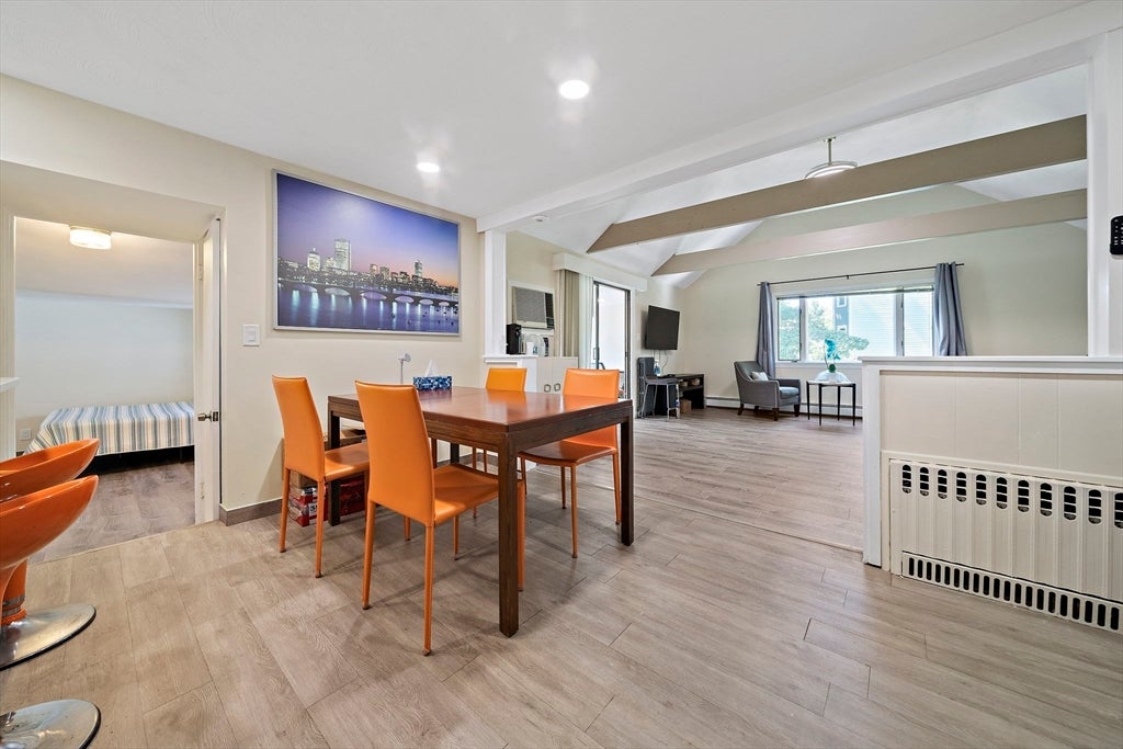 2 Cottage Cir 2