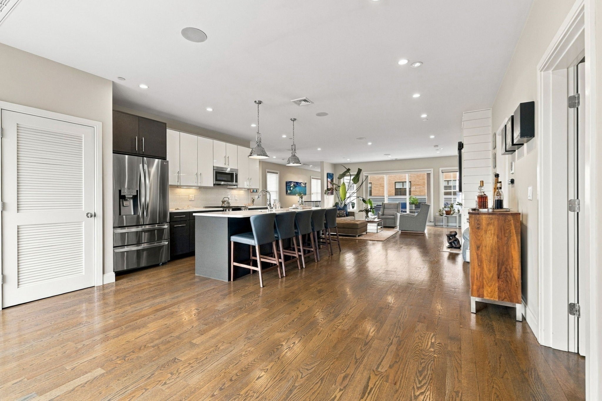 8 Baker Ct 4