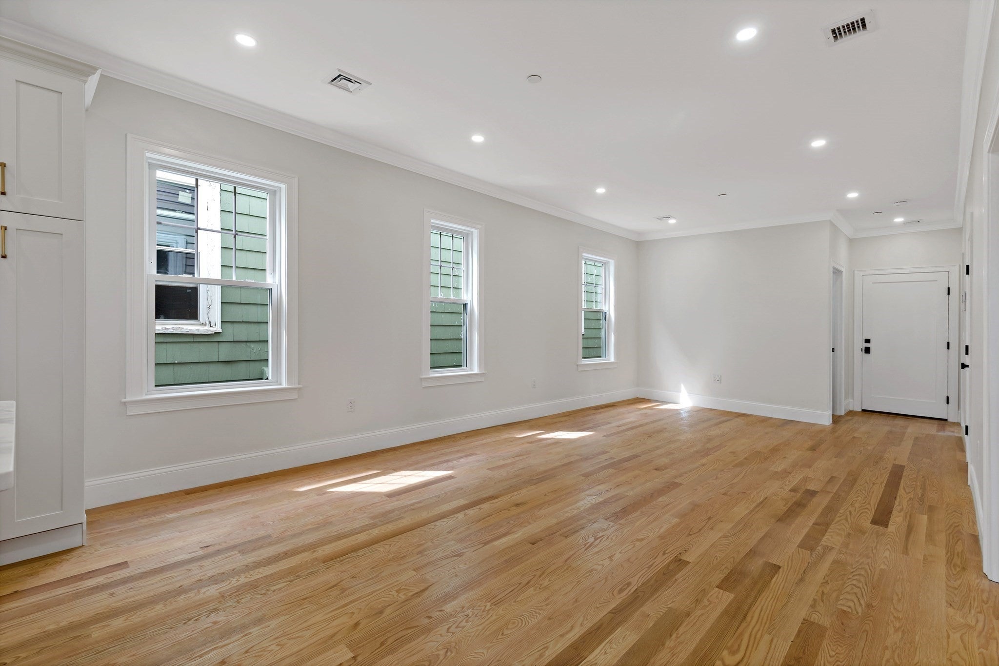 13 Langmaid Ave #2, Somerville, MA Photo #27