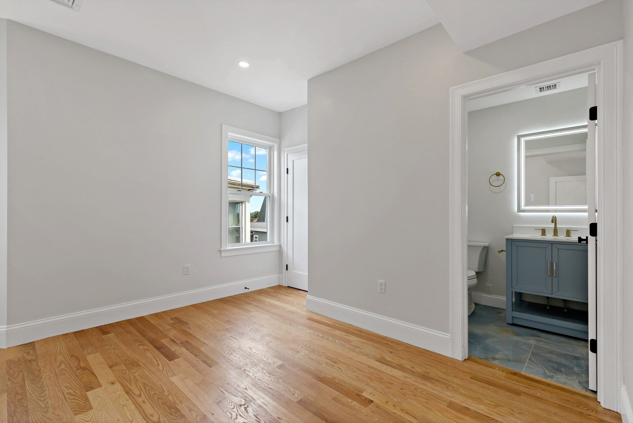 13 Langmaid Ave #2, Somerville, MA Photo #25