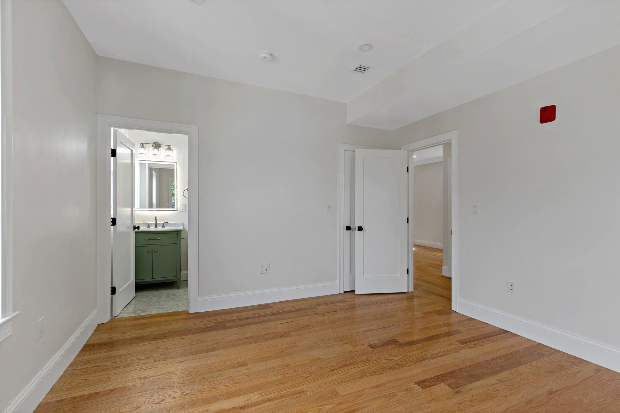 13 Langmaid Ave #2, Somerville, MA Photo #20