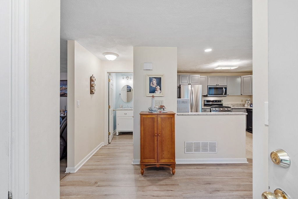 10 Oak Ridge Dr 6