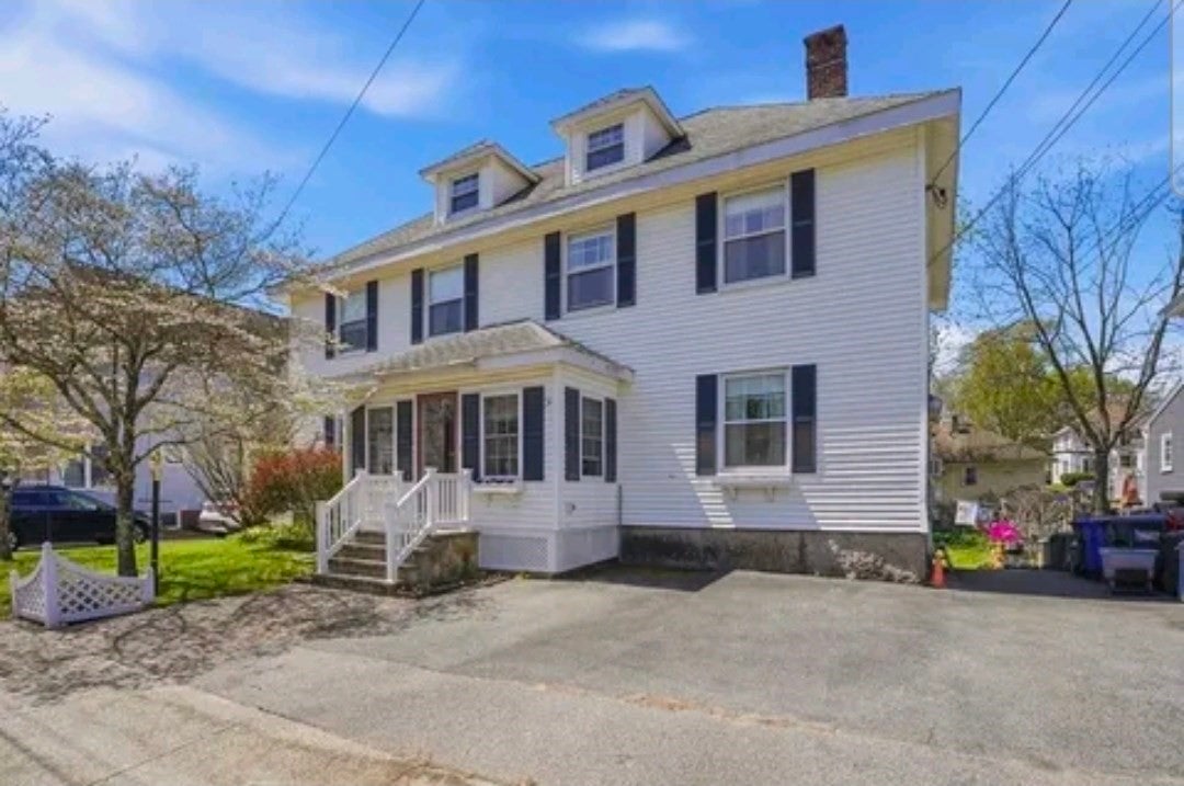 Click for 6-8 Gibbons Ave #8, Milford, MA slideshow