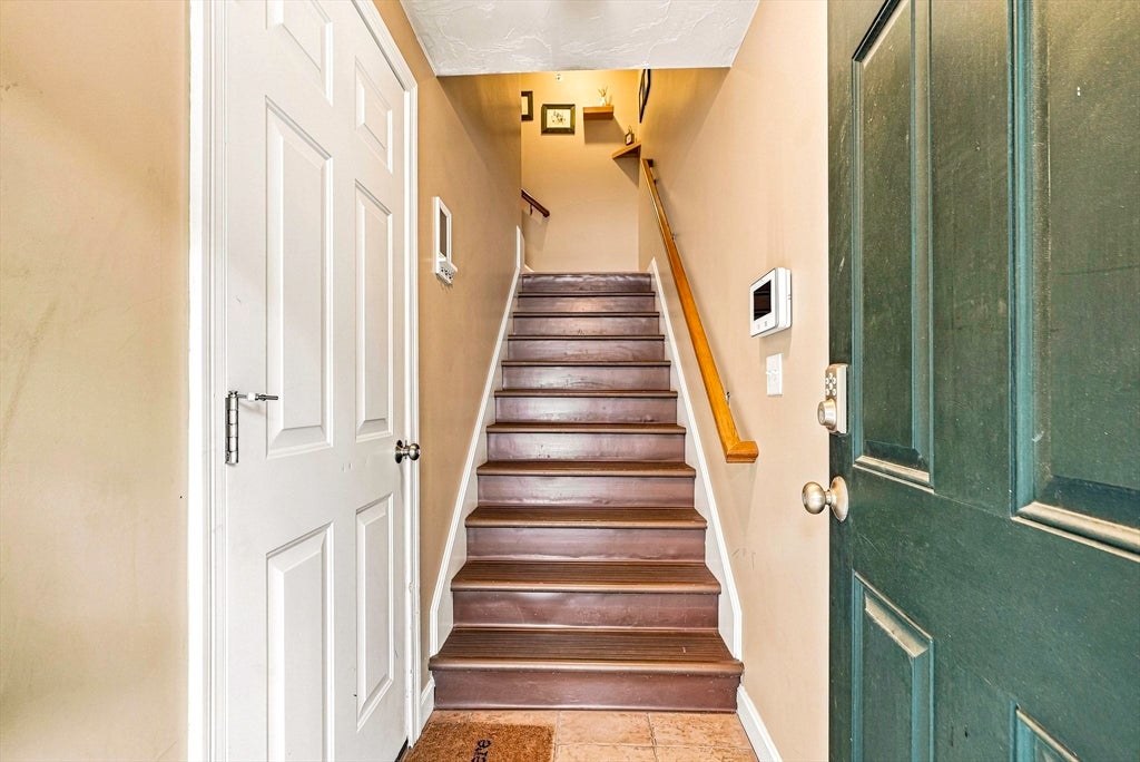 1284 County Street #1, Attleboro, MA Photo #6