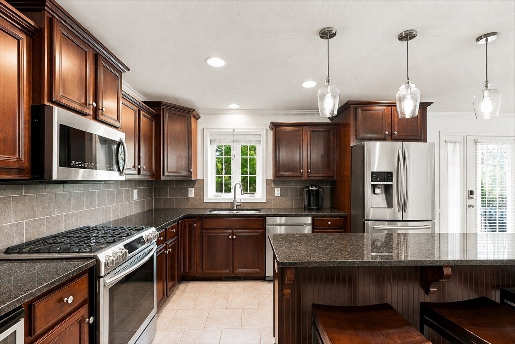 1284 County Street #1, Attleboro, MA Photo #12
