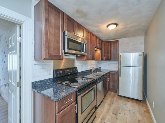 132 DOLPHIN AVE APT 3, REVERE, MA 02151 - Image 8123fbc6a345f39957783e8a1da3b37f/883273237