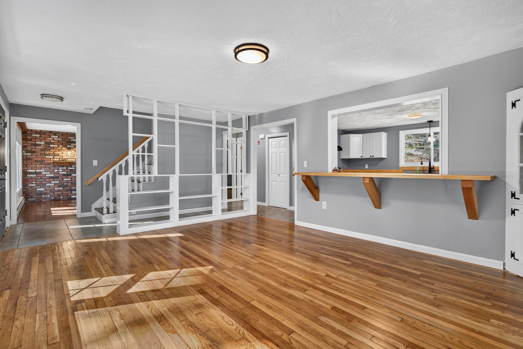 9 Thompson Rd, Hubbardston, MA, 9 Thompson Rd, Hubbardston, MA Photo #11