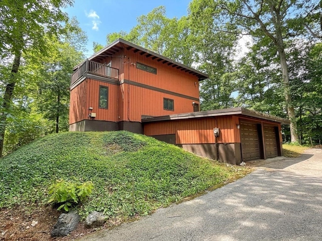 223 Boston Post Rd, Weston, MA, 223 Boston Post Rd, Weston, MA Photo #1