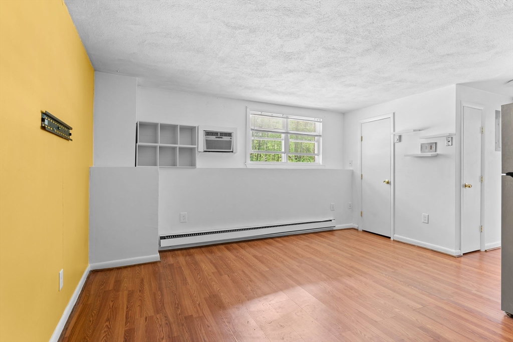 108 Oak Ln 3