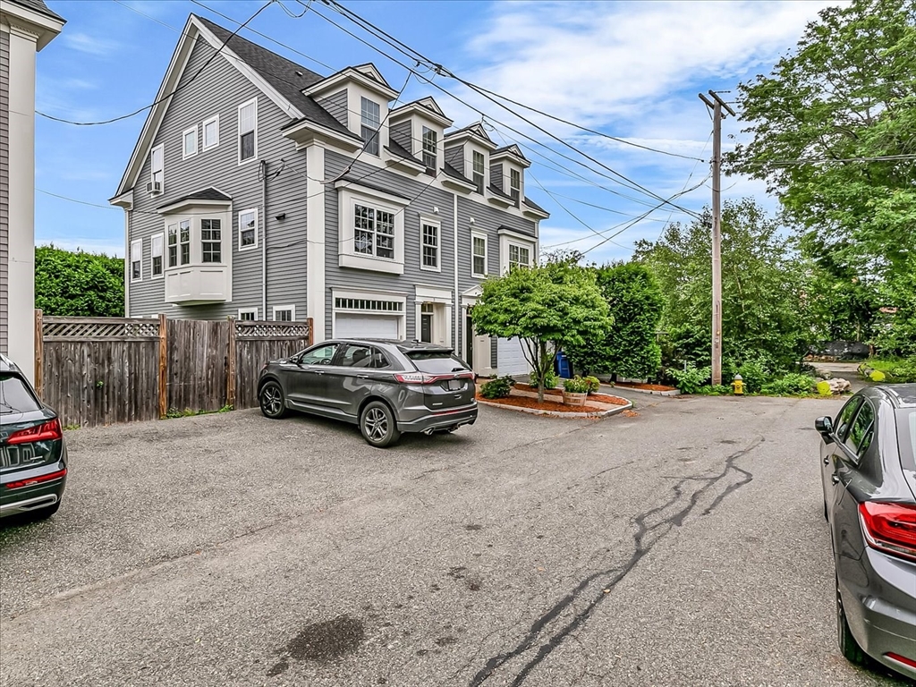 3 Waters St 3
