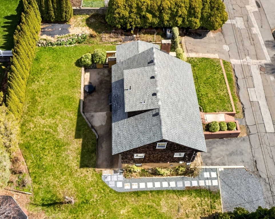 6 Desmond Dr