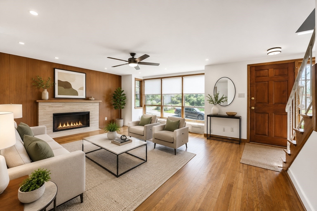 6 Desmond Dr