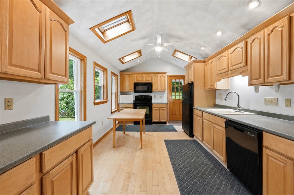 587 Main St, Boylston, MA Photo #3