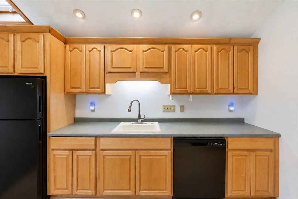 587 Main St, Boylston, MA Photo #4