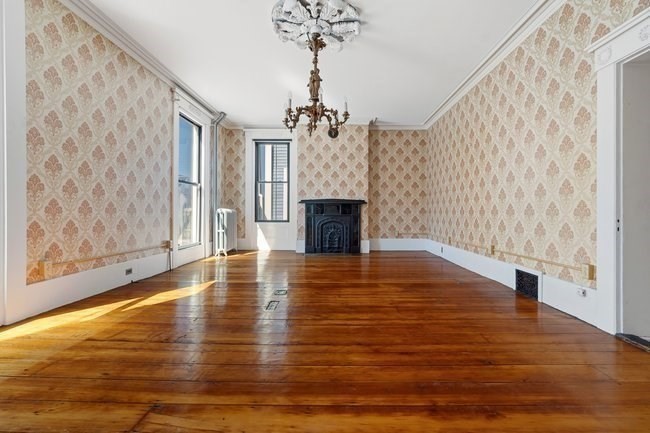 512 East Broadway