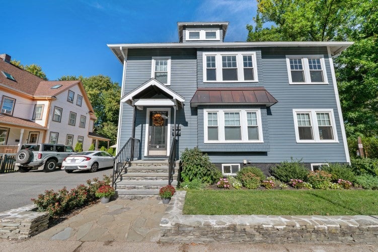 Photo of 139 Warren Street, Arlington, MA