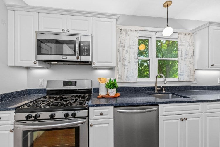 139 Warren Street #2, Arlington, MA, 139 Warren Street #2, Arlington, MA Photo #9