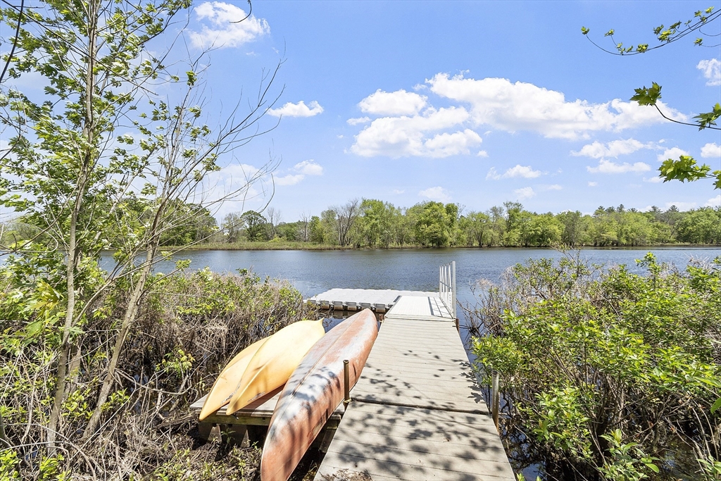 389 River Rd