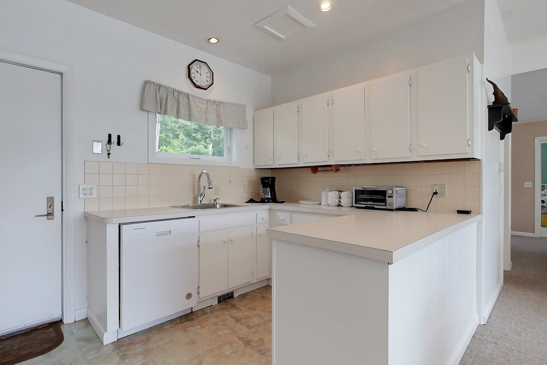 181 Peninsula Dr