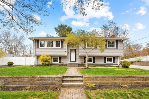 Photo of 15 Fuller Rd, Middleton, MA 01949 (MLS # 73508865)