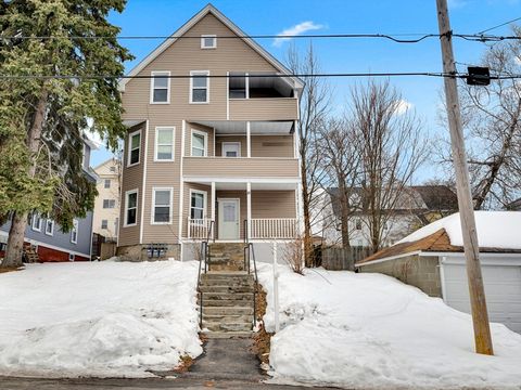 Photo of 31 Boardman St, Worcester, MA 01606 (MLS # 73479499)