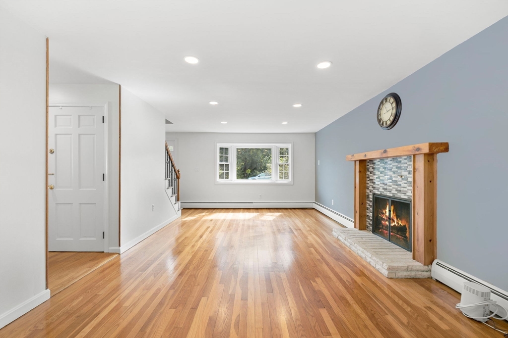83 Lowell St