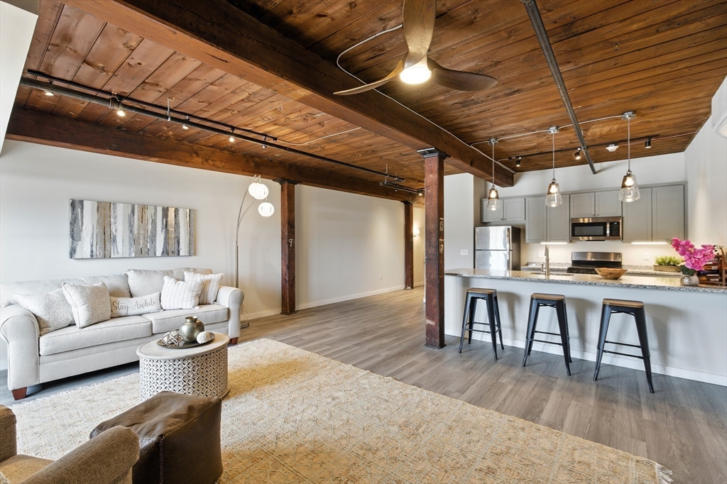55 Sterling St #314, Clinton, MA Photo #1