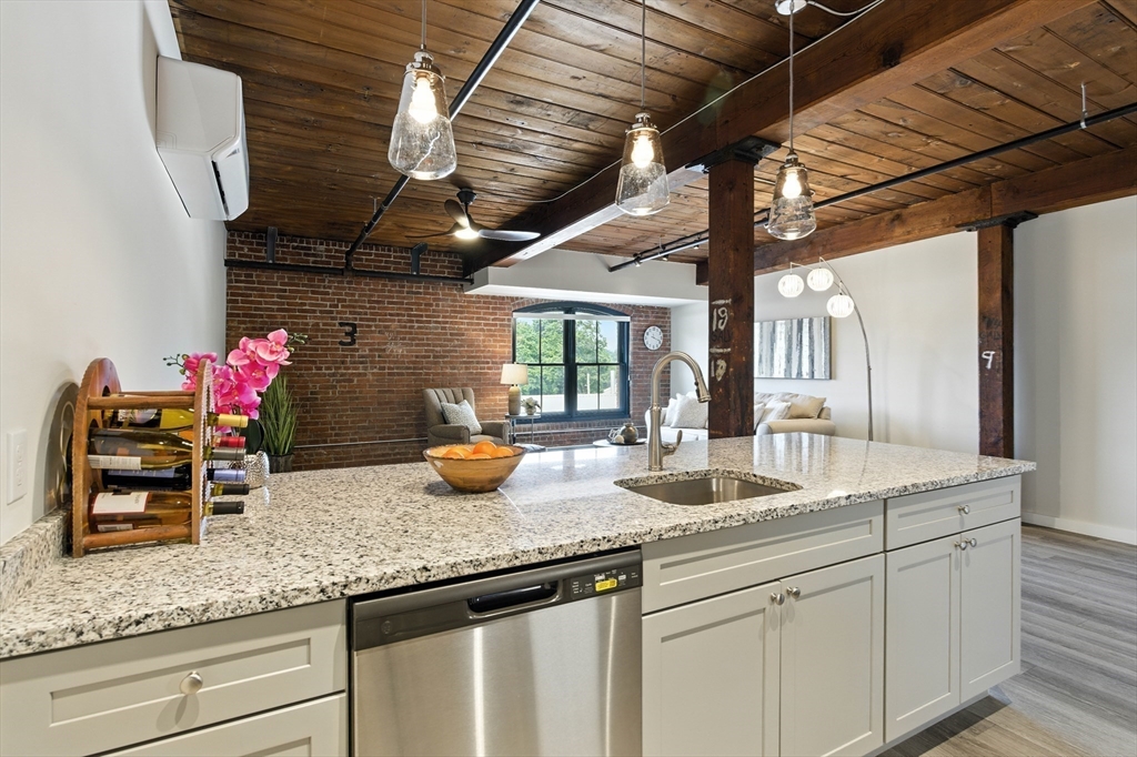 55 Sterling St 314