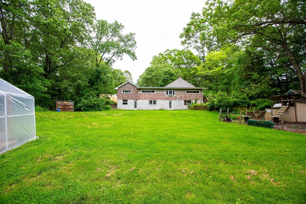 166 Fairview Ave