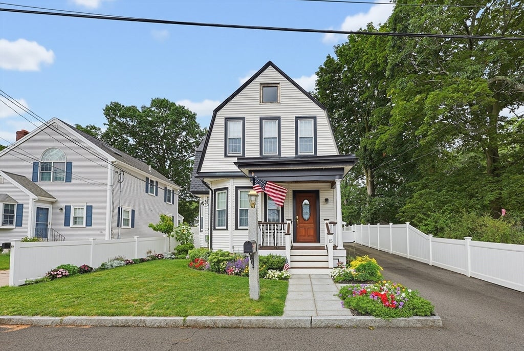 15 Mills Street