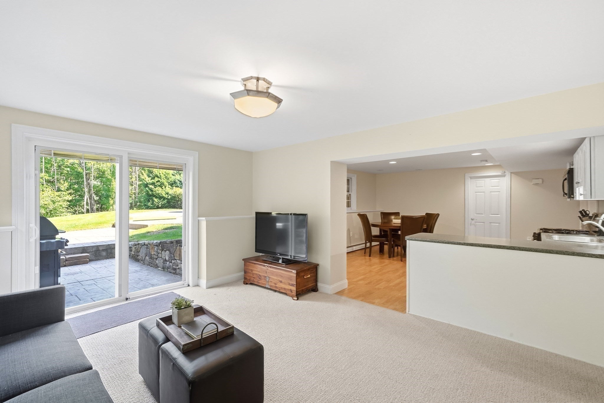 5 Sherwood Rd, Windham, NH Photo #37