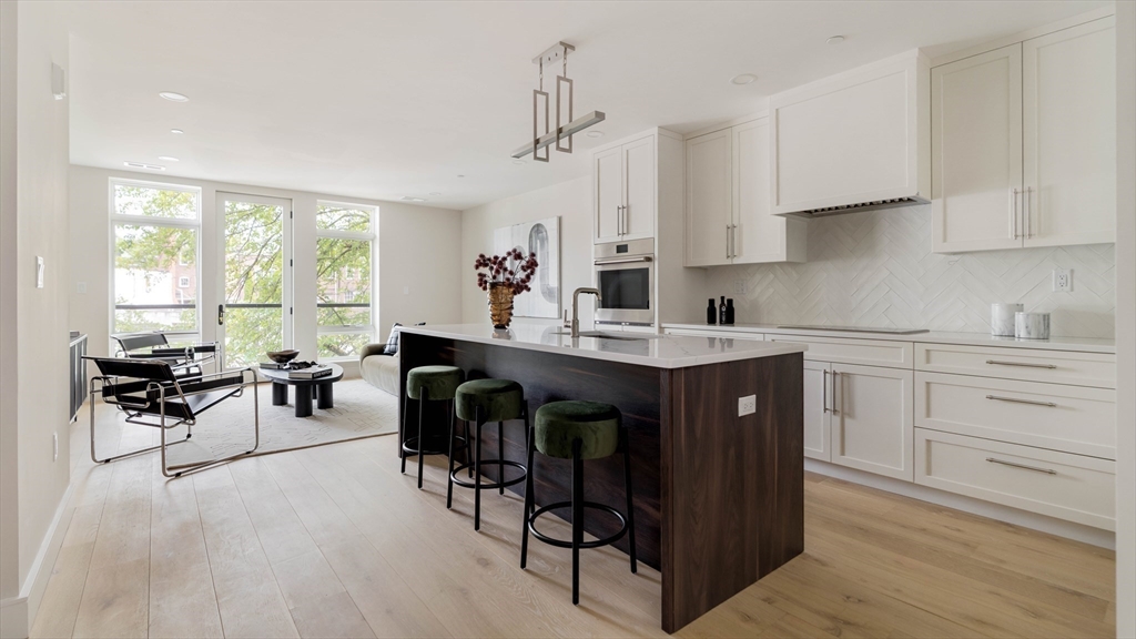 20 Kinmonth Rd 203