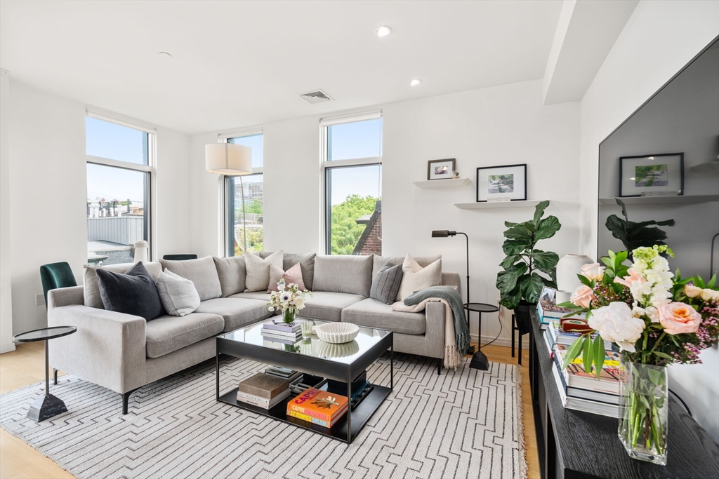 7 East Springfield 5B