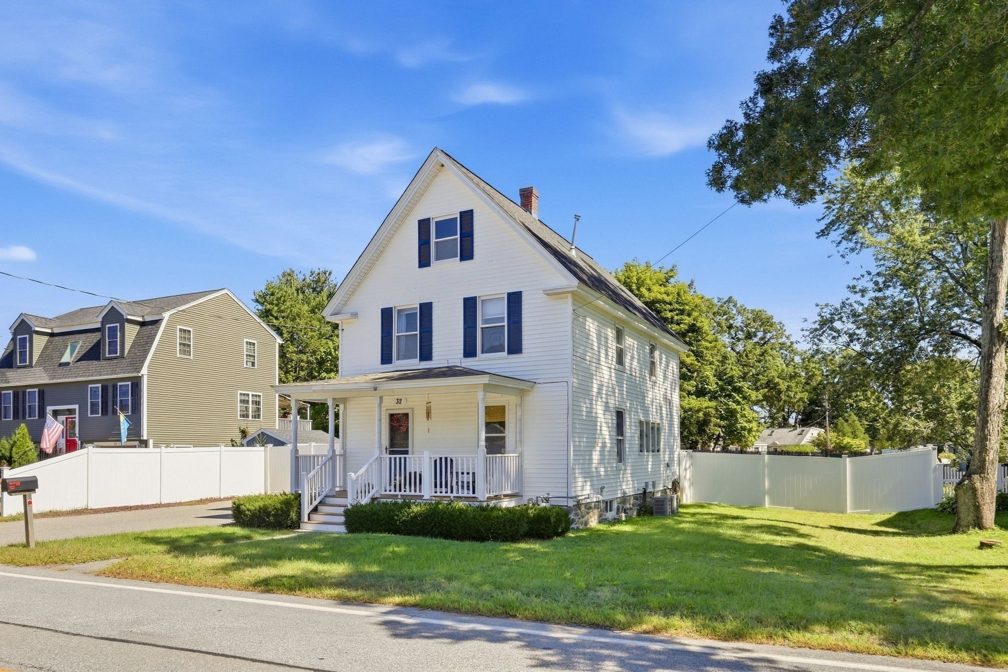 Photo of 32 Marshall St, Tewksbury, MA
