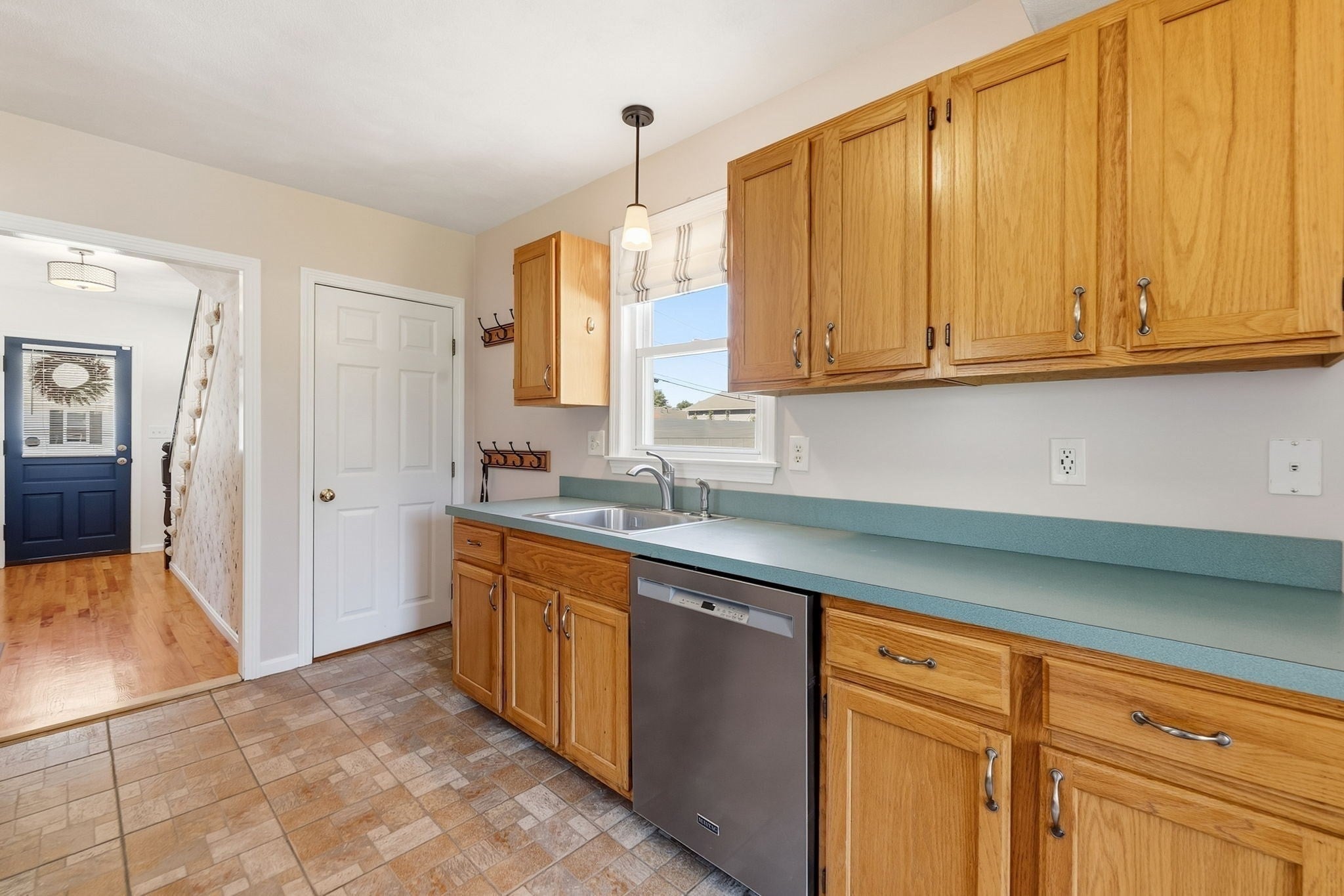 32 Marshall St, Tewksbury, MA, 32 Marshall St, Tewksbury, MA Photo #11