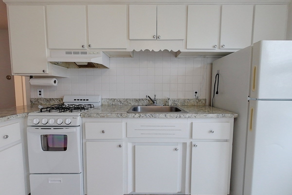 180 Tyngsboro Rd 22A