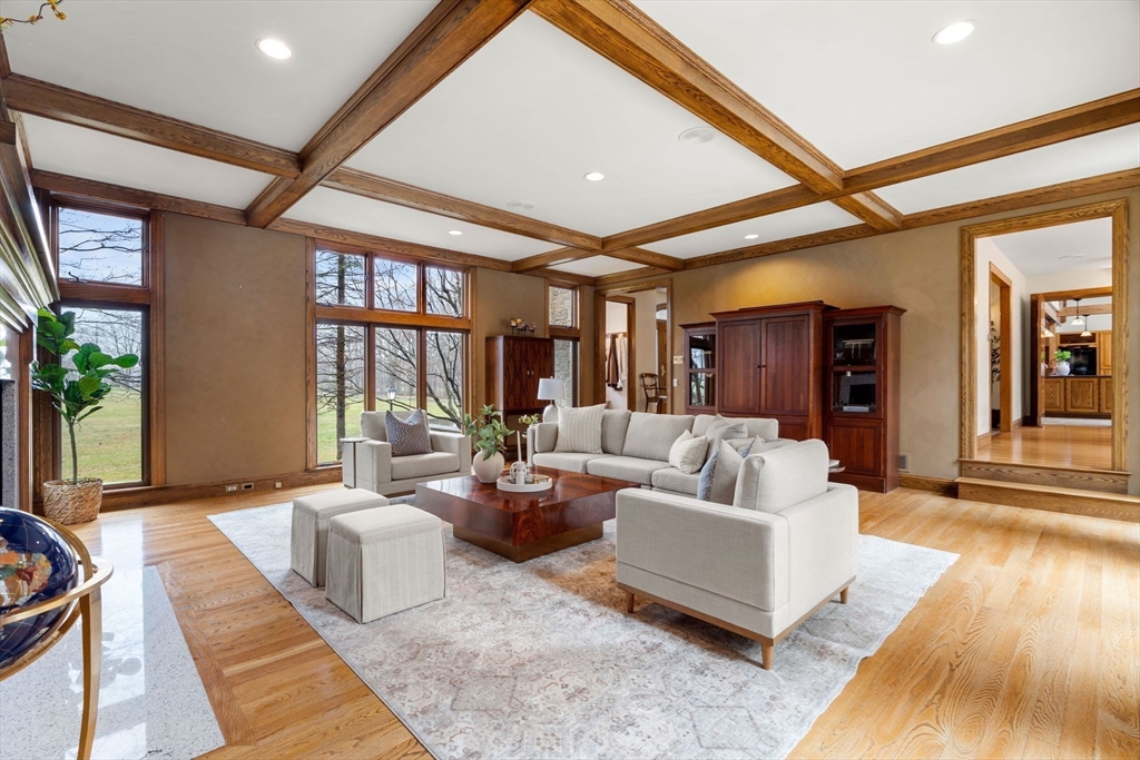 15 Richardson Rd