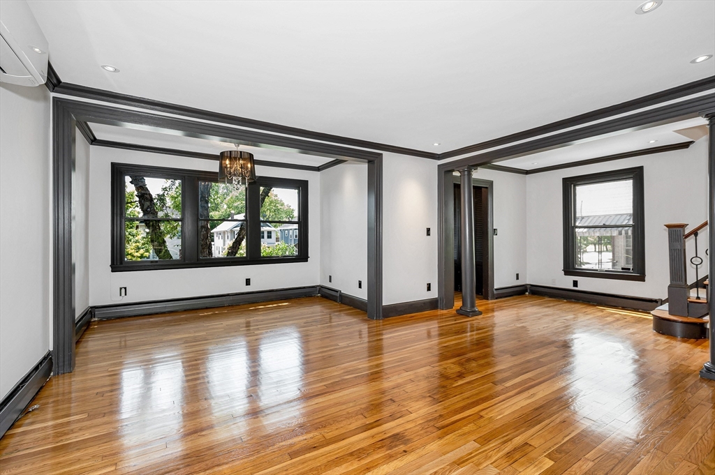 303 Fellsway West