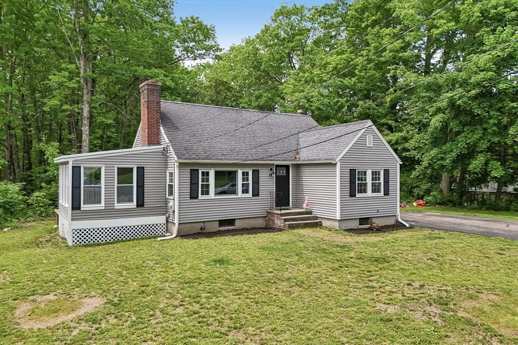 18 Carleton Rd