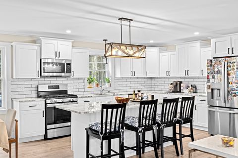 8 Big River Road Coventry RI 02816