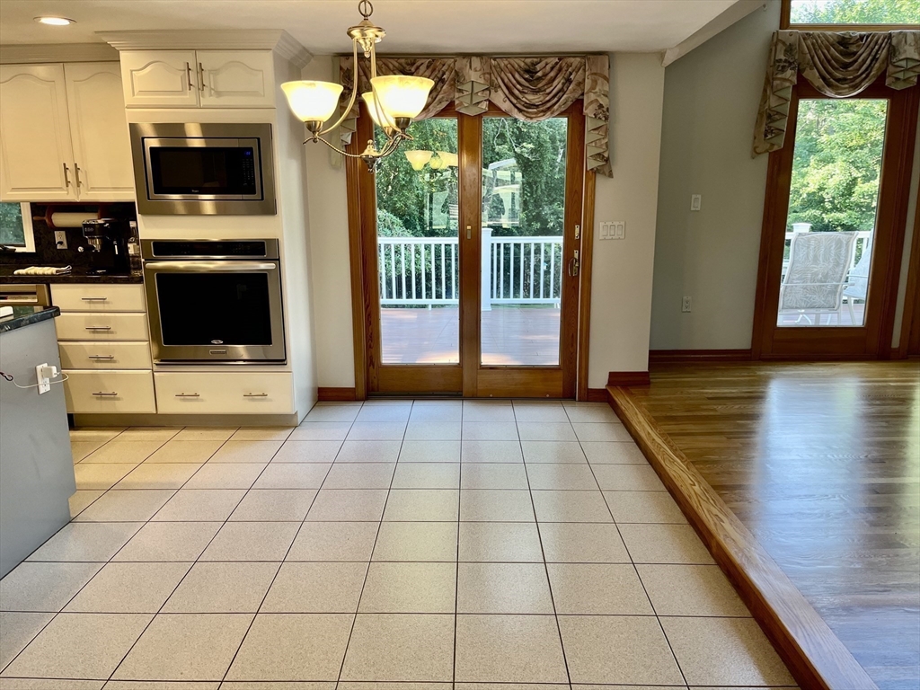 19 Longbow Rd