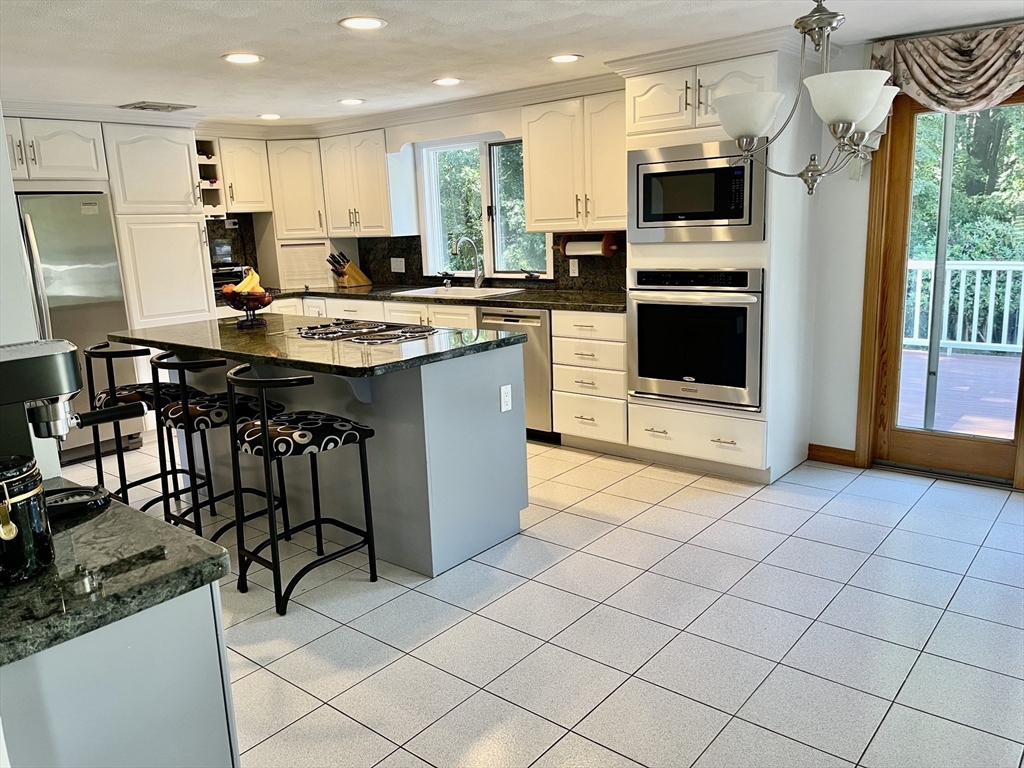 19 Longbow Rd