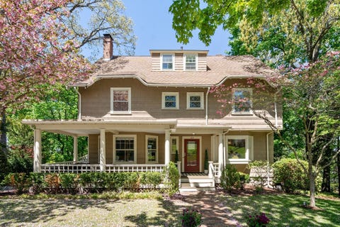 Photo of 189 Mount Vernon Street, Newton, MA 02465 (MLS # 73547776)